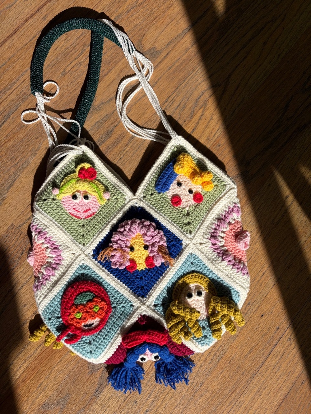 Knitted cute tote